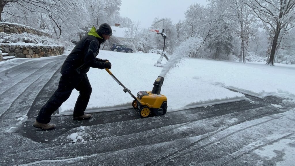 Best Use Cases for DeWalt Electric Snow Blowers