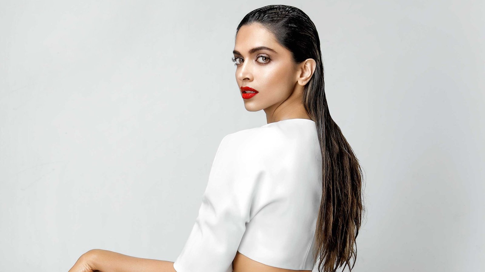 Deepika Padukone 4K Wallpapers Internet Chicks 42