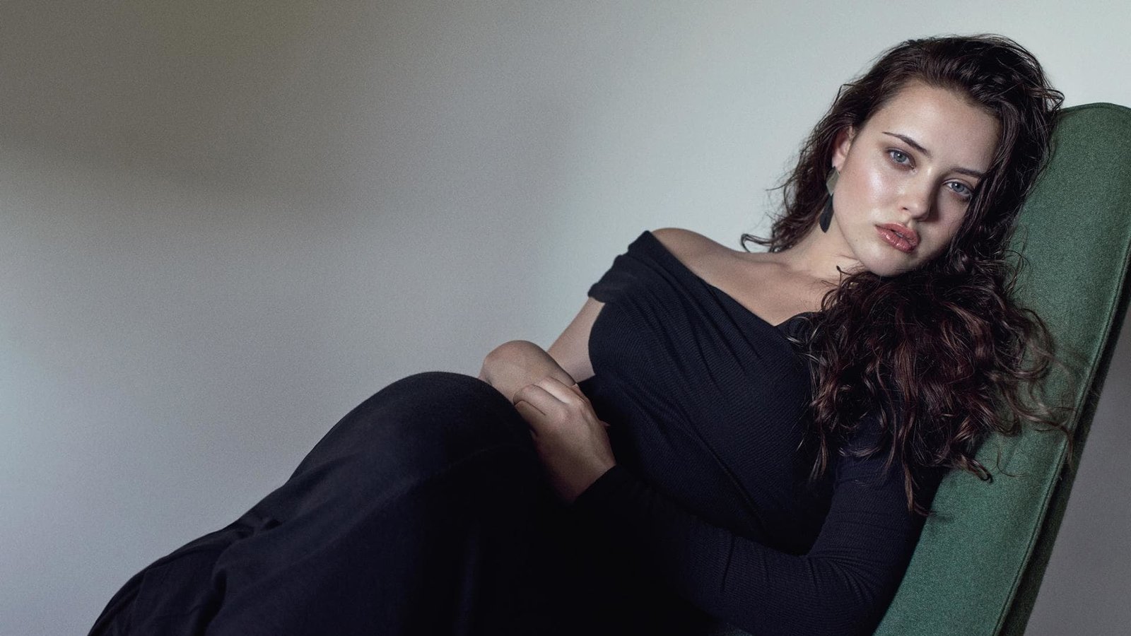 Katherine Langford Internet Chick 4k Wallpapers 20