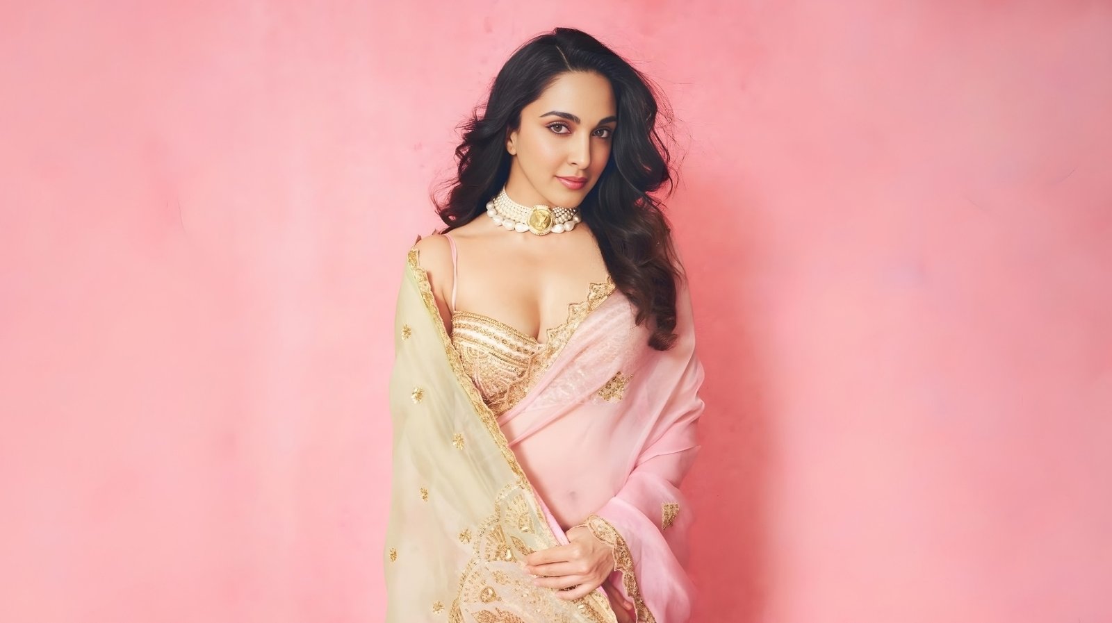 Kiara Advani 4K Wallpapers Internet Chicks 1