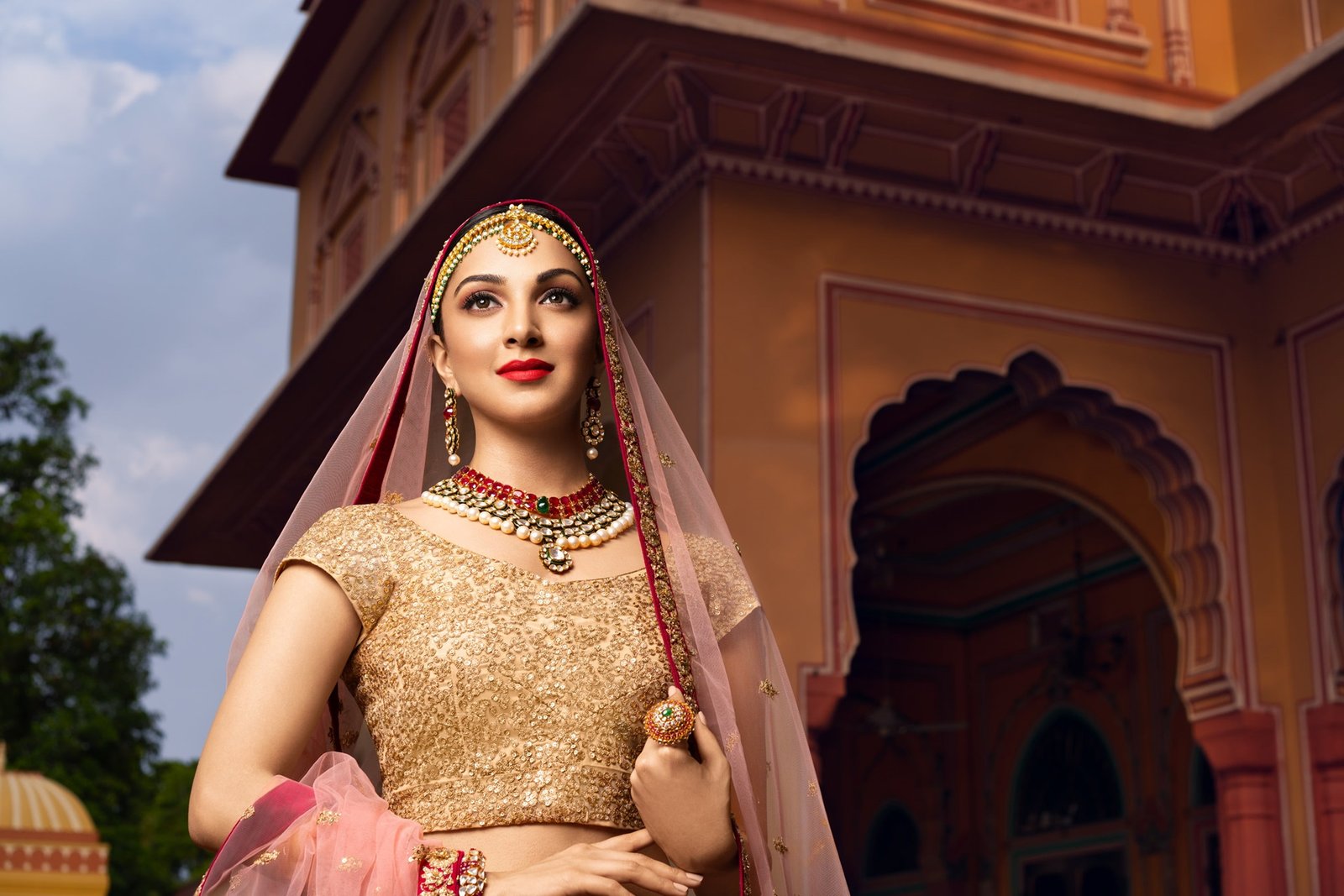 Kiara Advani 4K Wallpapers Internet Chicks 14