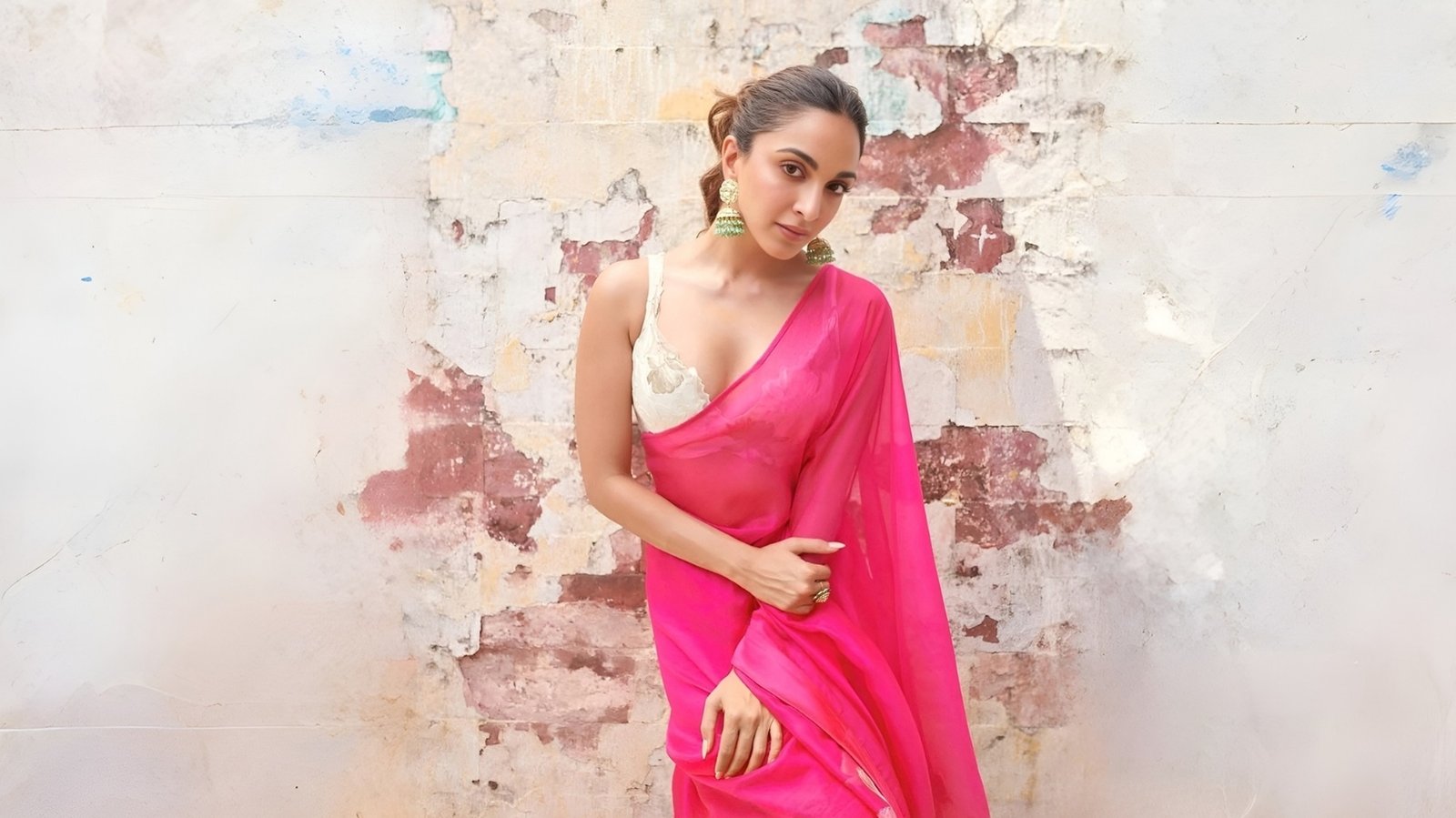 Kiara Advani 4K Wallpapers Internet Chicks 5