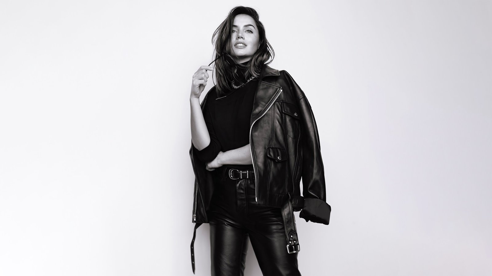 Latest Ana De Armas wallpapers 23