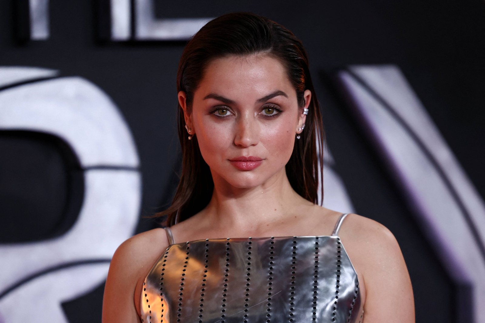 Latest Ana De Armas wallpapers 29