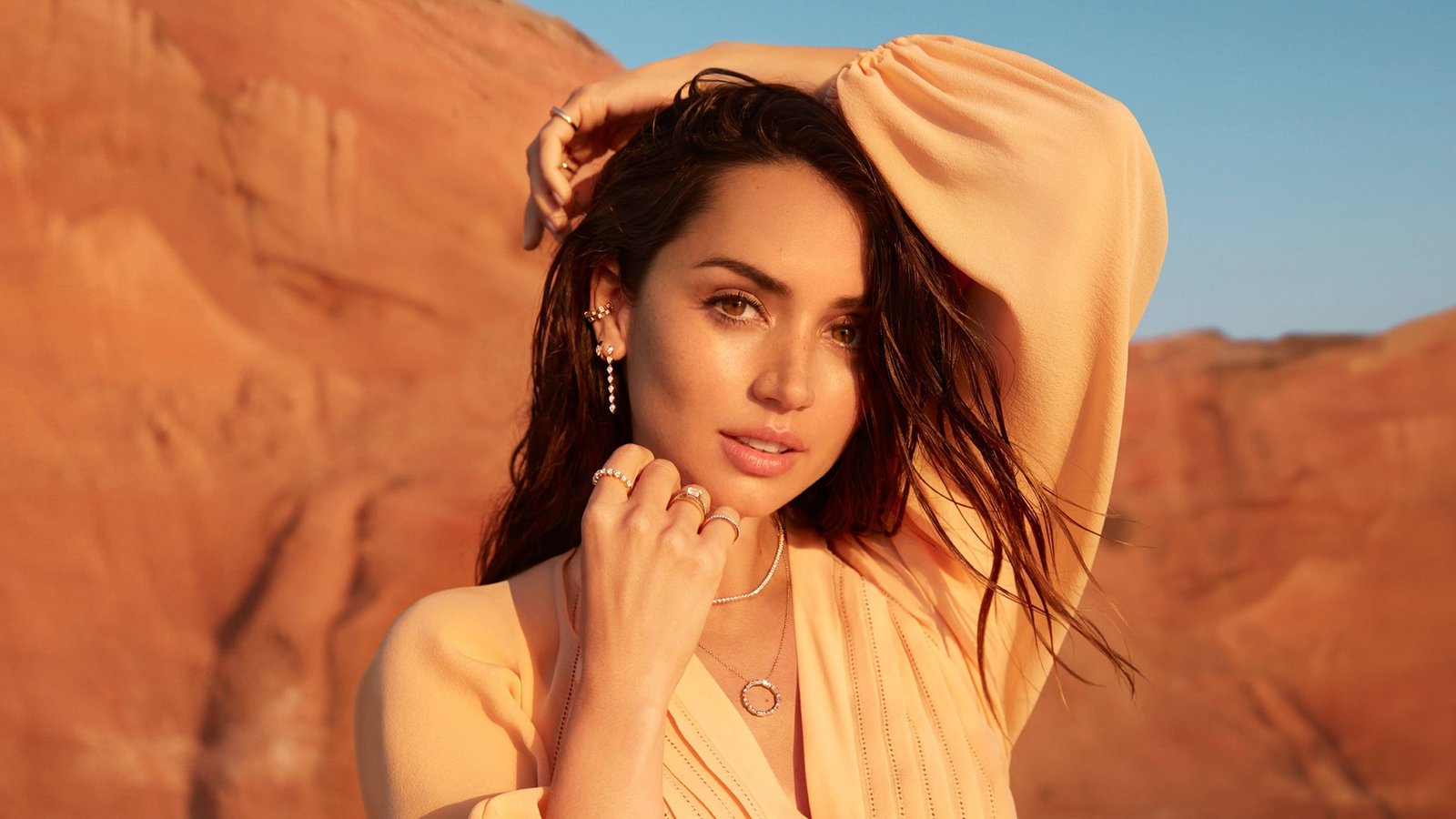 Latest Ana De Armas wallpapers 40