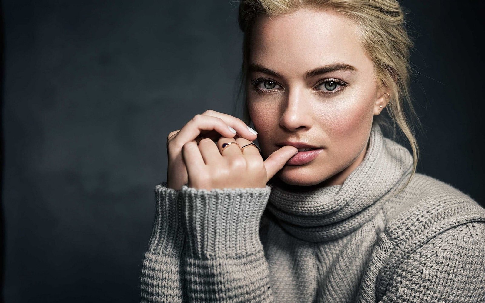 Margot Robbie Wallpapers Internet Chicks 39
