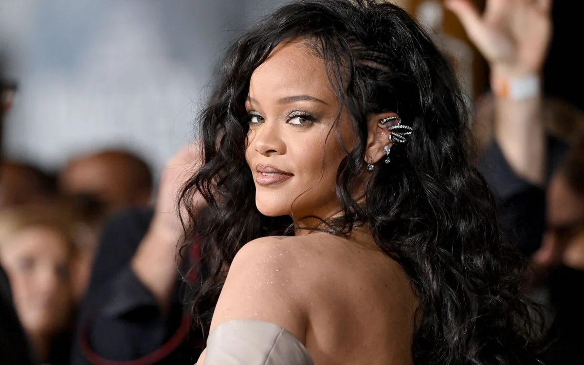 Rihanna Life Story